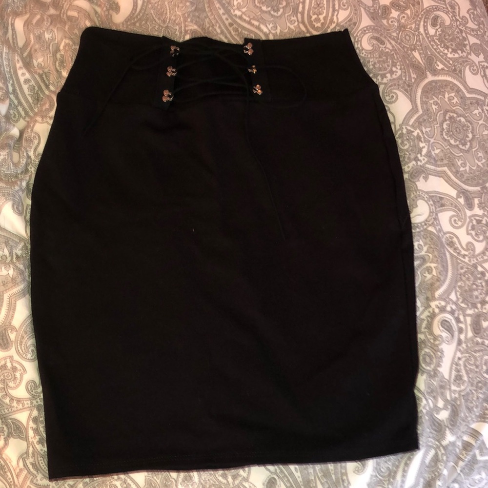 Stretchy pencil skirt w/ corset front